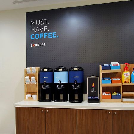 Holiday Inn Express Tehachapi By Ihg Exteriör bild