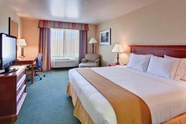 Holiday Inn Express Tehachapi By Ihg Exteriör bild